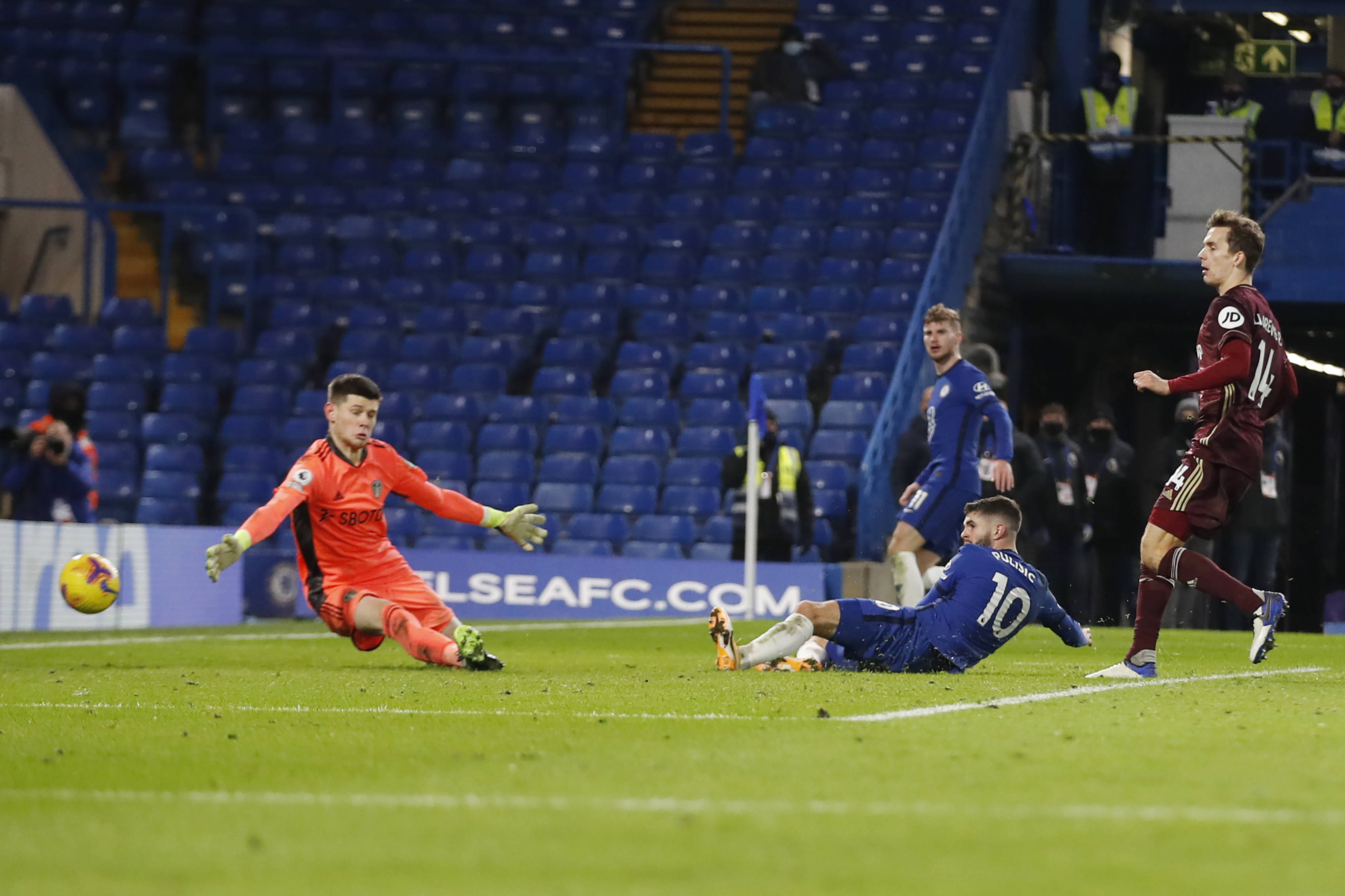 更是球员背 更是球员背